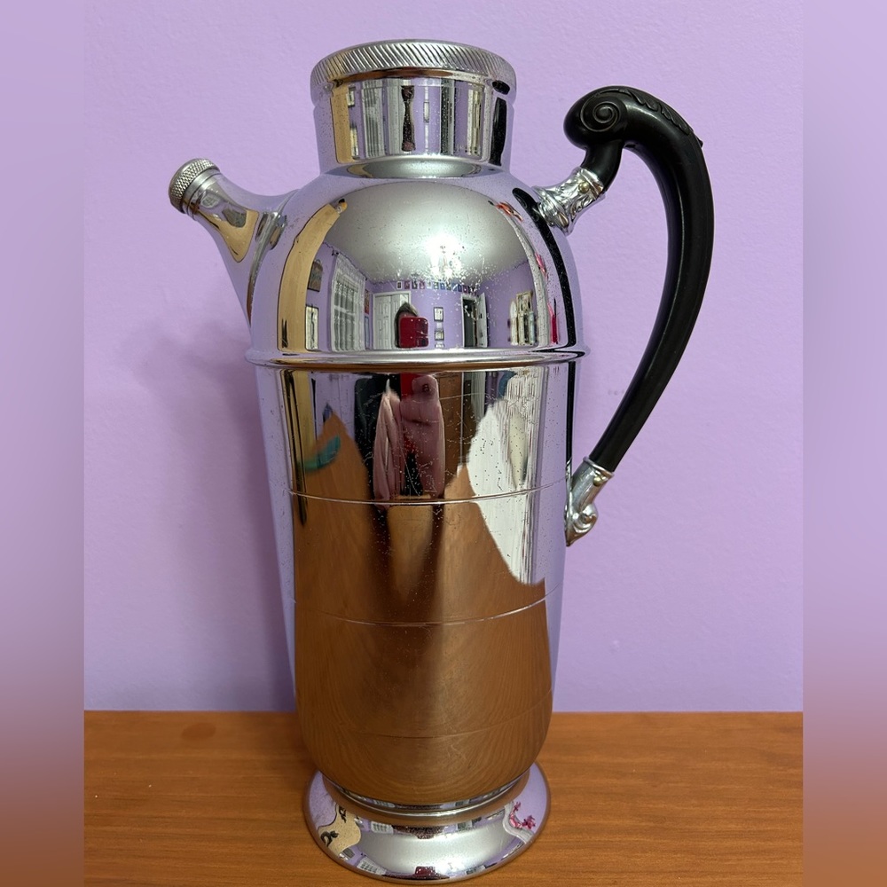 KROME KRAF BAR WARE SHAKER OR PITCHER BY FARBER BROS CHROME BAKELITE HANDLE